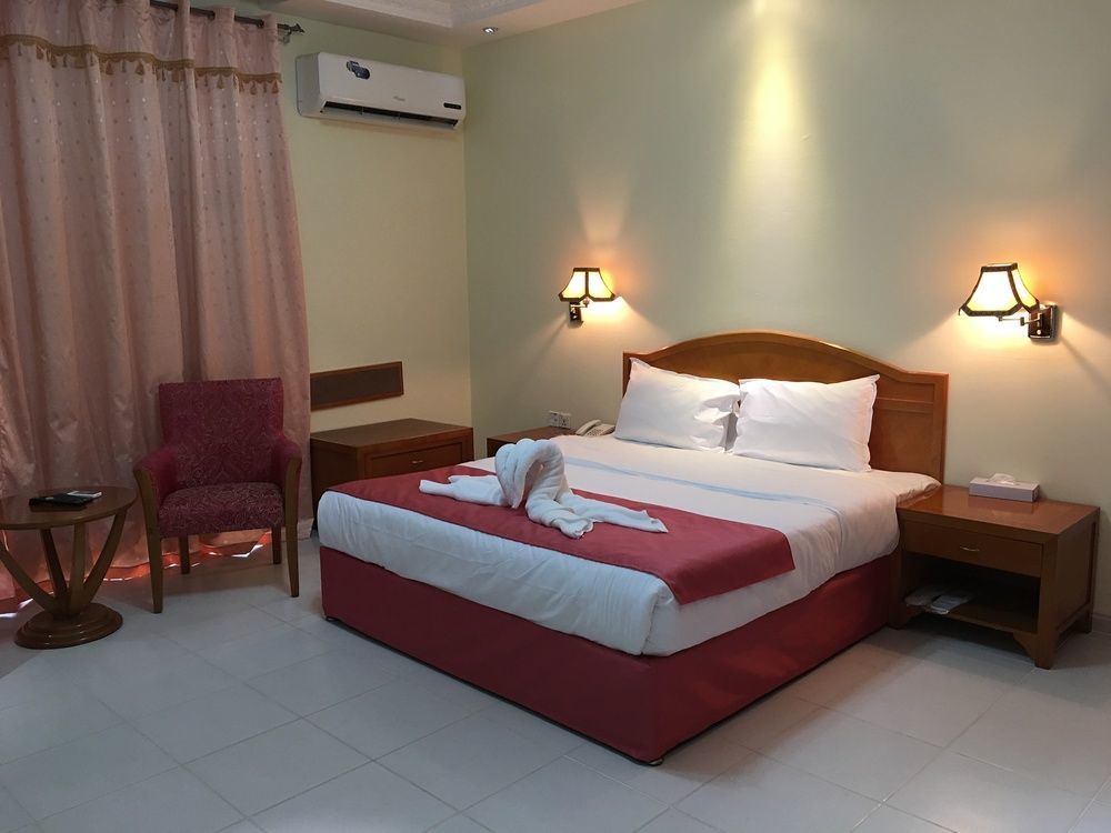 Oyo 366 Waves Hotel Ajman Extérieur photo