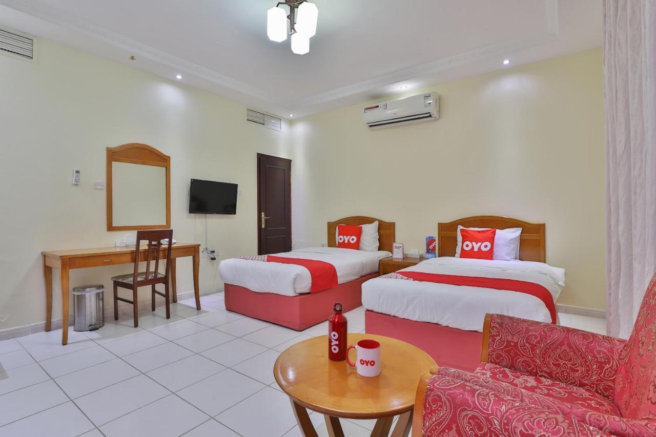 Oyo 366 Waves Hotel Ajman Extérieur photo