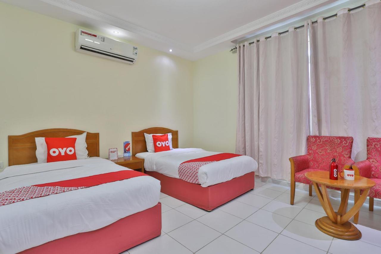 Oyo 366 Waves Hotel Ajman Extérieur photo