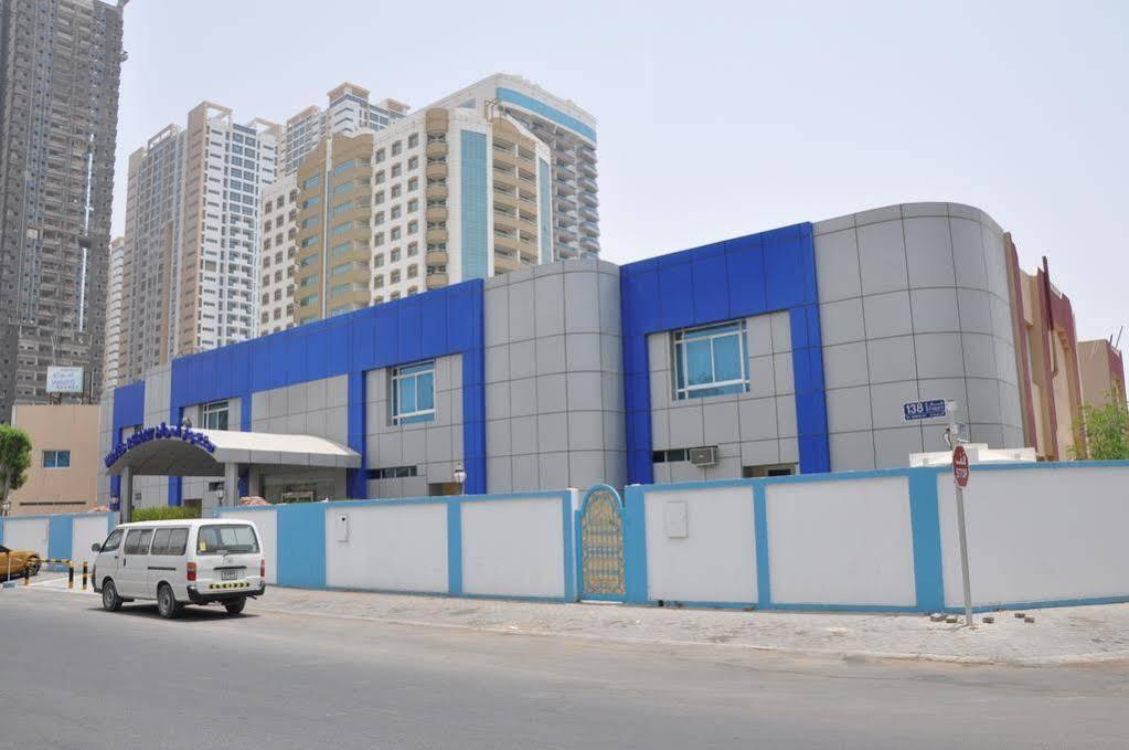 Oyo 366 Waves Hotel Ajman Extérieur photo